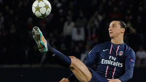 Zlatan Ibrahimovic spune că ar fi la fel de bun și-n poartă:** "Un jucător bun poate evolua pe toate pozițiile"