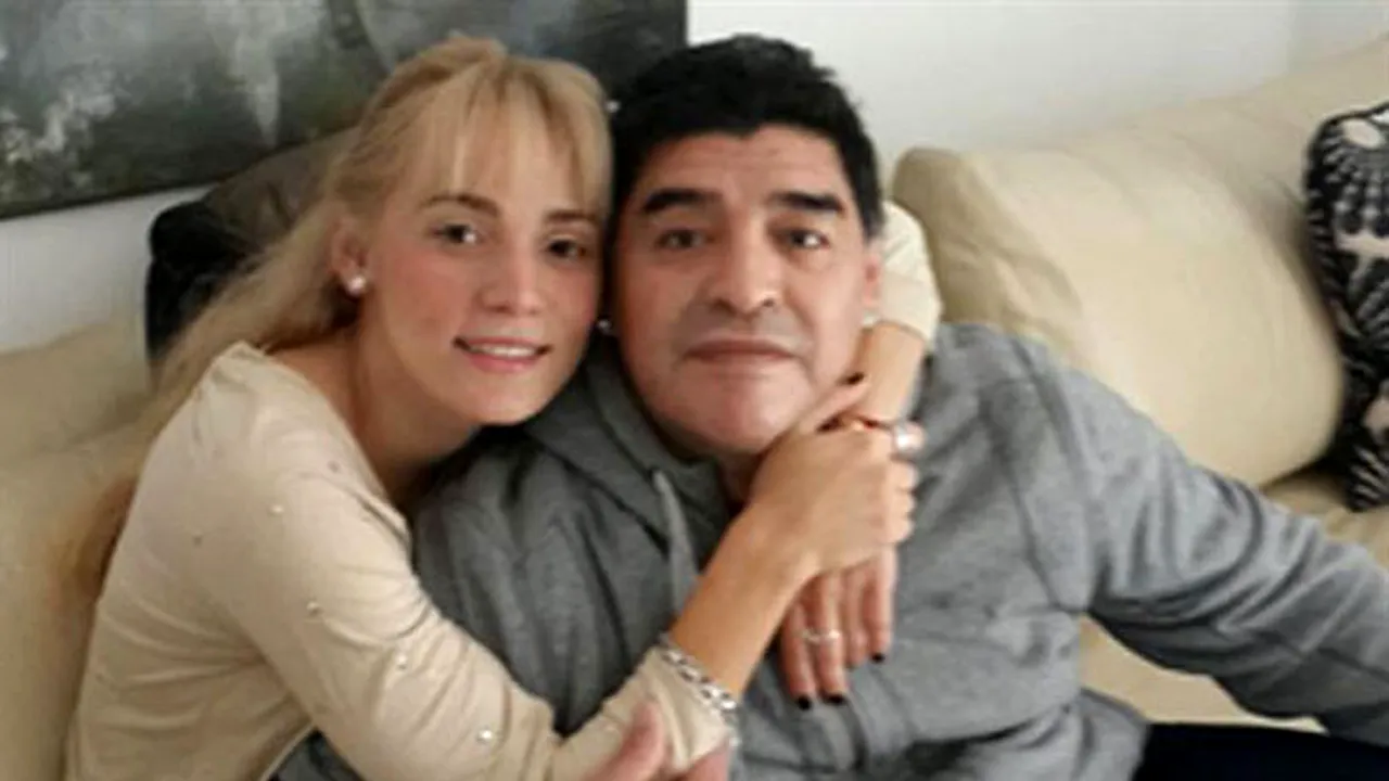 Maradona, acuzat de violență domestică