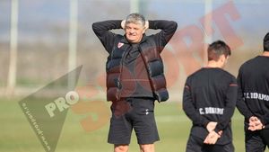 Ando i-a nominalizat:** ei sunt cei 3 jucători indispensabili pentru Dinamo! "Ceilalți pot pleca!" FOTO Antrenamentul "câinilor"
