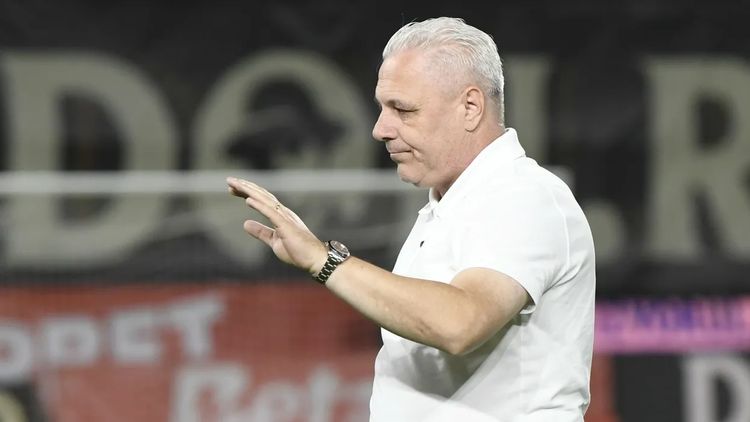 „E o idioțenie”. Marius Șumudică a răbufnit când a fost întrebat dacă Omrani e gras