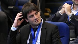 Mirel Rădoi îi va recomanda lui Cristi Chivu jucători de la Universitatea Craiova, dar cu o condiţie. Ce sfat are pentru Mihăilă şi Man