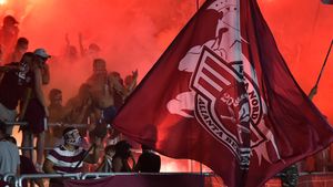 Suporterii Rapidului, replica zilei înaintea derby-ului cu FCSB. Cum au numit rivala în postarea care anunță infern în Giulești