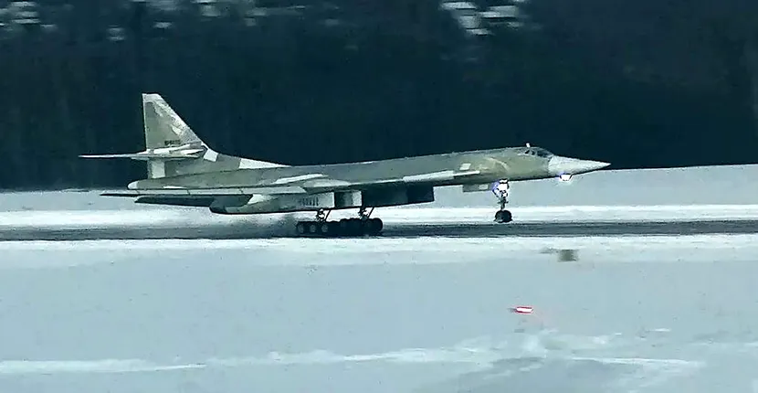 Rusia dezvăluie Lebăda Albă: cel mai mare avion sonic din lume