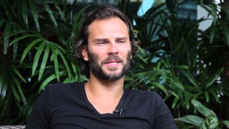 FOTO | Cum arată fata lui Patrick Berger. Pictorial în doi pentru Liverpool 