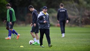 Cum răspunde Pandurii Tg. Jiu celei mai recente oferte făcute de Steaua: "Am făcut eforturi foarte mari să conving conducerea să aducem acești oameni"