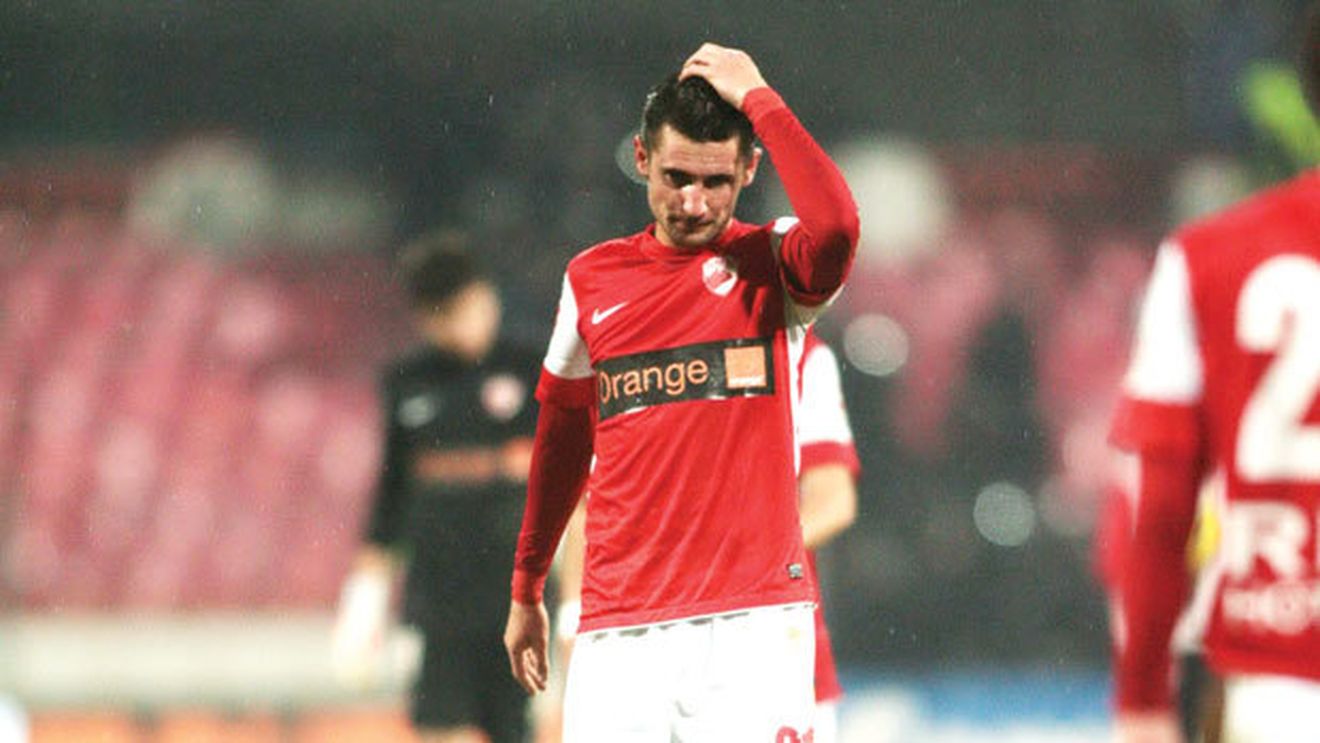 Grigore strikes again!** Fundașul central a greșit decisiv la primul gol al meciului cu Pandurii, completându-și o listă neagră cu gafe 