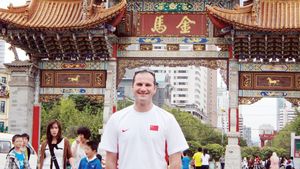 Vali Tomescu trage un semnal de alarmă din China:** "Aștept ca Ponta să-și onoreze promisiunea"