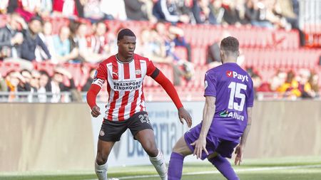 Chinezii încearcă să îi calmeze pe fanii furioși și au început să cumpere fotbaliști! Internazionale Milano îl vrea cu orice preț pe Denzel Dumfries, de la PSV Eindhoven