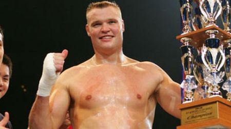 VIDEO** Schilt, cvadruplu campion K1
