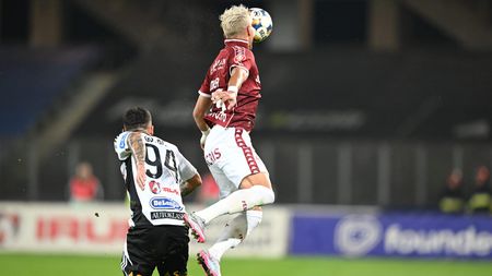 Rapidiştii atacă arbitrajul după meciul cu U Cluj: „A fost penalty clar!”