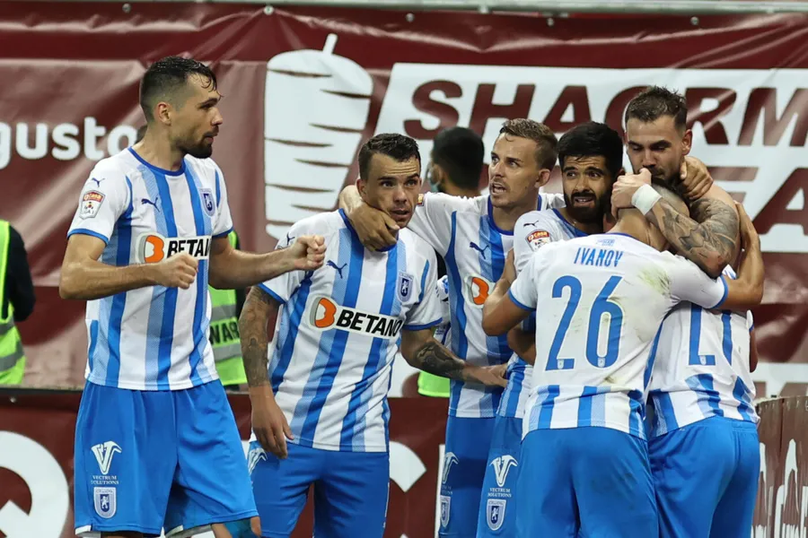 Un posibil eșec al Craiovei în Conference League i-ar putea ajuta indirect pe rapidiști