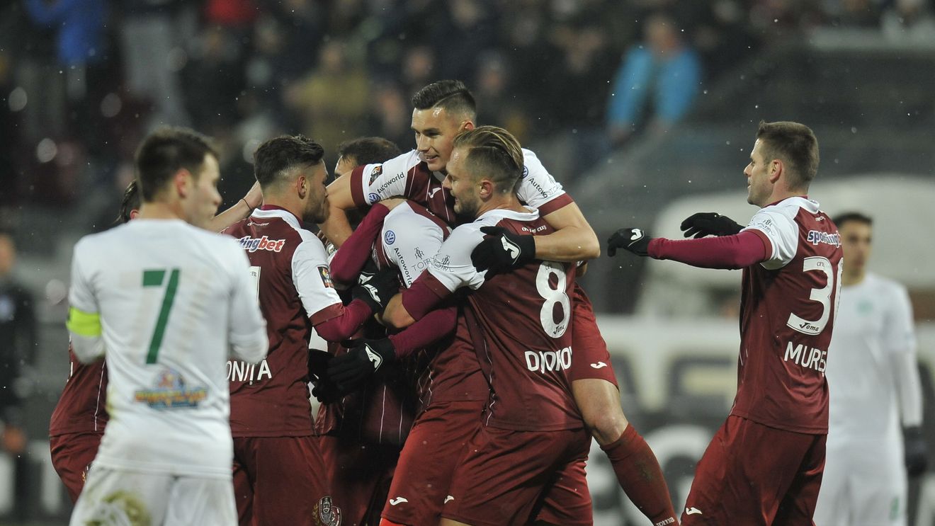 Nu doar arbitrajul l-a nemulțumit pe Petrescu. Țucudean: "Mister ne-a spus că nu s-a mai întâmplat asta de când e el aici". Ce l-a deranjat pe SuperDan și concluziile vârfului