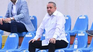 Reacția lui Mihai Rotaru după ce Malcom Edjouma a scăpat de suspendare pentru meciul cu Universitatea Craiova: „Poate își dă autogol” | VIDEO EXCLUSIV ProSport Live