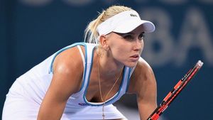 A cucerit aurul olimpic, 21 de titluri WTA și a apărut în Playboy. Controversata Elena Vesnina revine în circuit după 3 ani de pauză | GALERIE FOTO