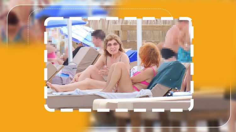 FOTO PAPARAZZI Tania Halep, la plajă. Imagini cu mama Simonei Halep în timp ce se bronzează alături de o prietenă. EXCLUSIV