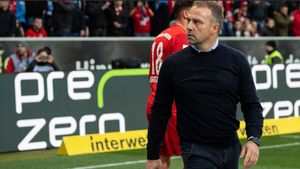 Antrenorul lui Bayern, mesaj brutal la adresa ultrașilor: „Idioților! Fiecare aveți în familie pe cineva ajutat de el”