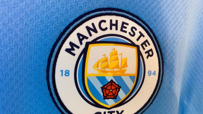 Directorul care a furat 130.000 de euro de la Manchester City trebuie să returneze „cetățenilor” doar 3.000 de euro! Cum e posibil acest lucru