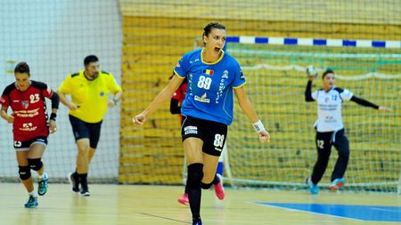 Surpriză mare la AHCM Slobozia - SCM Craiova în Liga Națională de handbal feminin. Alarmă pentru echipa națională: Cristina Zamfir-Florianu s-a accidentat în prima repriză