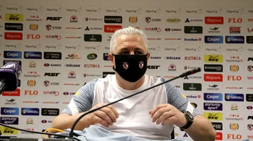 Marius Șumudică a venit cu masca pe figură la conferința de presă. „Nimeni nu se aștepta să ajungem o asemenea performanță”