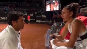 VIDEO | Monolog aparte al antrenorului în ultimul meci jucat de Ana Bogdan: "Vrei să-mi pun eu rochia și să joc? Sau vrei să-l chem pe tatăl tău?". Cum a răspuns jucătoarea