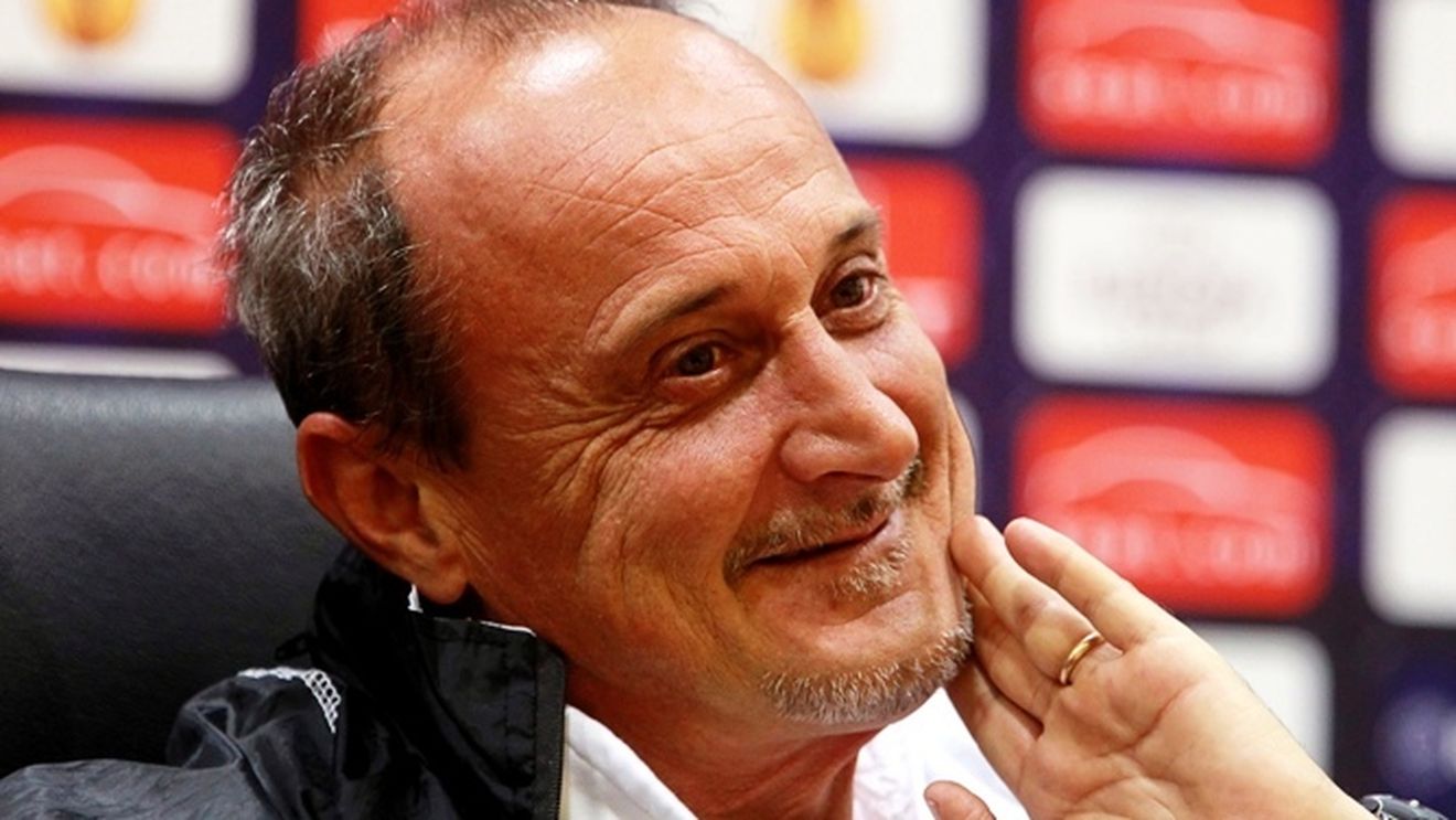 La loc comanda!** Demis acum o lună, fostul antrenor de la Palermo a fost rechemat!