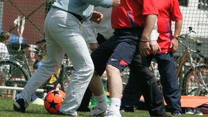 "Ce prime să le dau jucătorilor? Prima la stânga sau la dreapta...?"