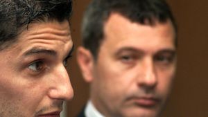 Ochi pentru ochi...**titlu pentru titlu?