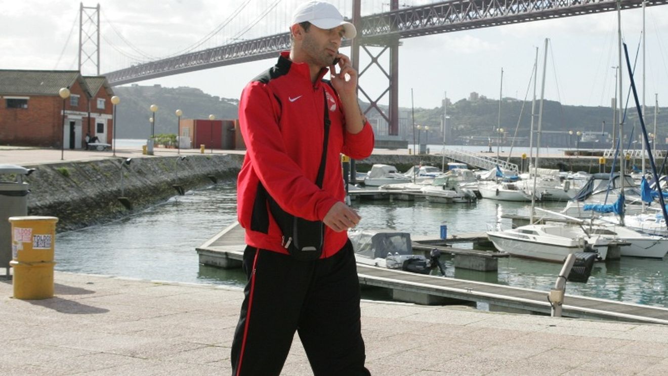 Big Brother în "Groapă"!** "Câinii" cred că șefii au dat ordin să le fie ascultate telefoanele!