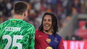 Fabulos! Ce a făcut Kounde, viitorul rival pe post al lui Rațiu la Barcelona, pentru a se asigura că nu mai întârzie la antrenamente şi nu mai e amendat de Flick