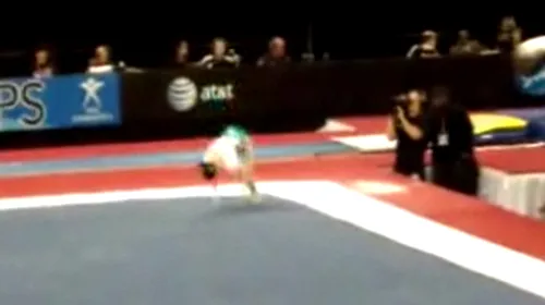 VIDEO Asta e fața urâtă a sportului! Accidentare groaznică pentru o gimnastă.