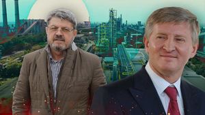 Constructorul român cu afaceri de aproape 3.000.000.000 de euro şi cel mai bogat oligarh din Ucraina se luptă pentru combinatul Liberty Galați, care are pierderi şi datorii astronomice