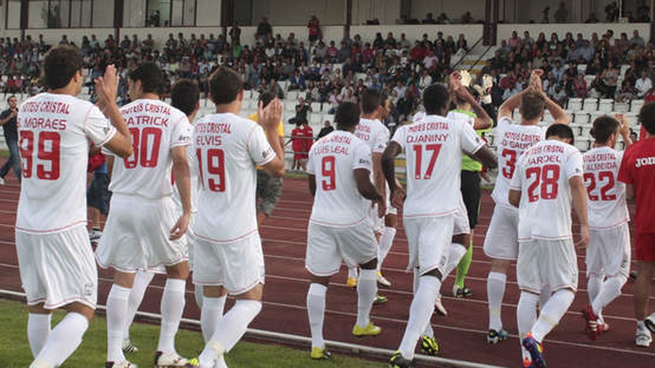 SENZAȚIONAL "Azi jucăm în 8!"** PROTEST incredibil în Portugalia! Echipa cu "3 eliminați" din primul minut își semnează singură retrogradarea