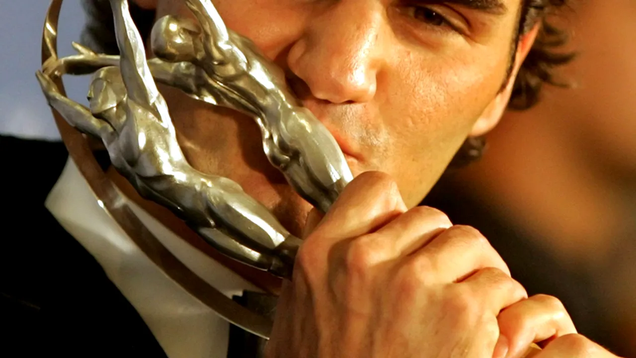 Federer a luat boala sarutului!