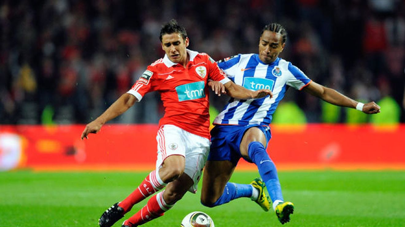 Alvaro Pereira poate "îngropa" Chelsea!** Greșeala IMENSĂ‚ făcută de Villas-Boas