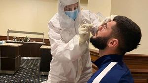 Gică Hagi și-a testat din nou jucătorii pentru Covid-19. „Vom trece la antrenamentele în efectiv complet!” | FOTO