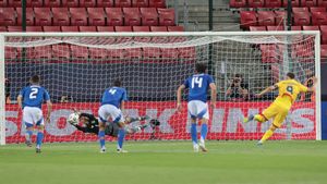 Louis Munteanu a ratat un penalty care putea însemna calificarea și un transfer de top! Execuție lamentabilă a căpitanului în România U21 – Italia U21