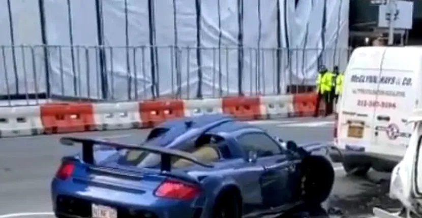 VIDEO / Și-a distrus bolidul Porsche de 750.000 de dolari și alte 4 mașini, deși străzile sunt pustii din cauza coronavirusului