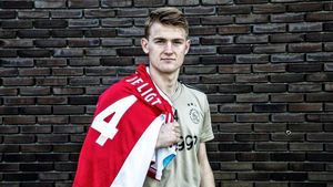 Pică transferul lui de Ligt la Barcelona? Un club surpriză a intrat pe fir și este aproape să-i obțină semnătura