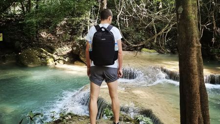 Gusturile nu se discută. Milionarul din fotbal joacă şah şi ascultă manele: „Am fost, ca toți oamenii"