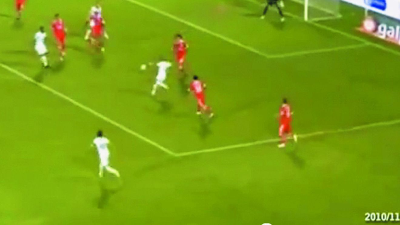 Gigi Becali nu scapă de "blestemul atacanților"!** S-a făcut coadă la super vârful dorit de Steaua, pentru care Porto plătea 2 mil. â‚¬  în 2007 VIDEO