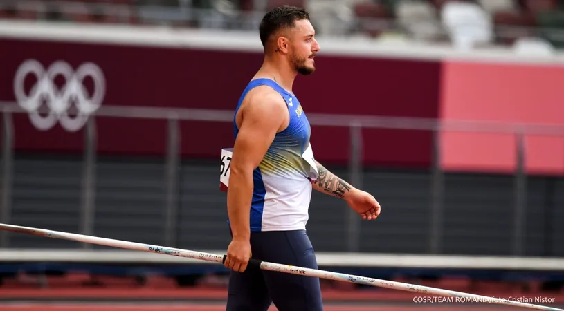 Alexandru Novac s-a calificat în finala olimpică la aruncarea suliței. Atletul a fost sfătuit din tribună de Bianca Ghelber, pentru că antrenoarea sportivilor a fost lăsată acasă! Marea controversă de la atletism