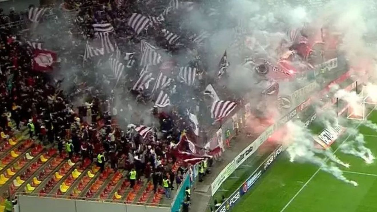 Rapidiștii au gafat din nou! „Diavolii vișini” se întoarce! FCSB - Rapid, foto ce va deveni viral