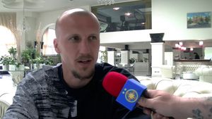 Vlad Chiricheș, fan de lux în Gruia pentru FCSB: „Am vorbit cu Tavi Popescu, ne-am văzut la hotel!” Ce zice de derby-ul cu CFR Cluj | VIDEO