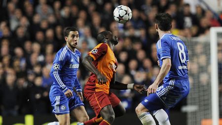 FOTO - Hazard, însângerat și cu echipamentul sfâșiat după meciul cu Galatasaray