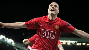 Forțe proaspete în apărarea Milanului! "Rossonerii" îi vor pe Vidic și Evans!