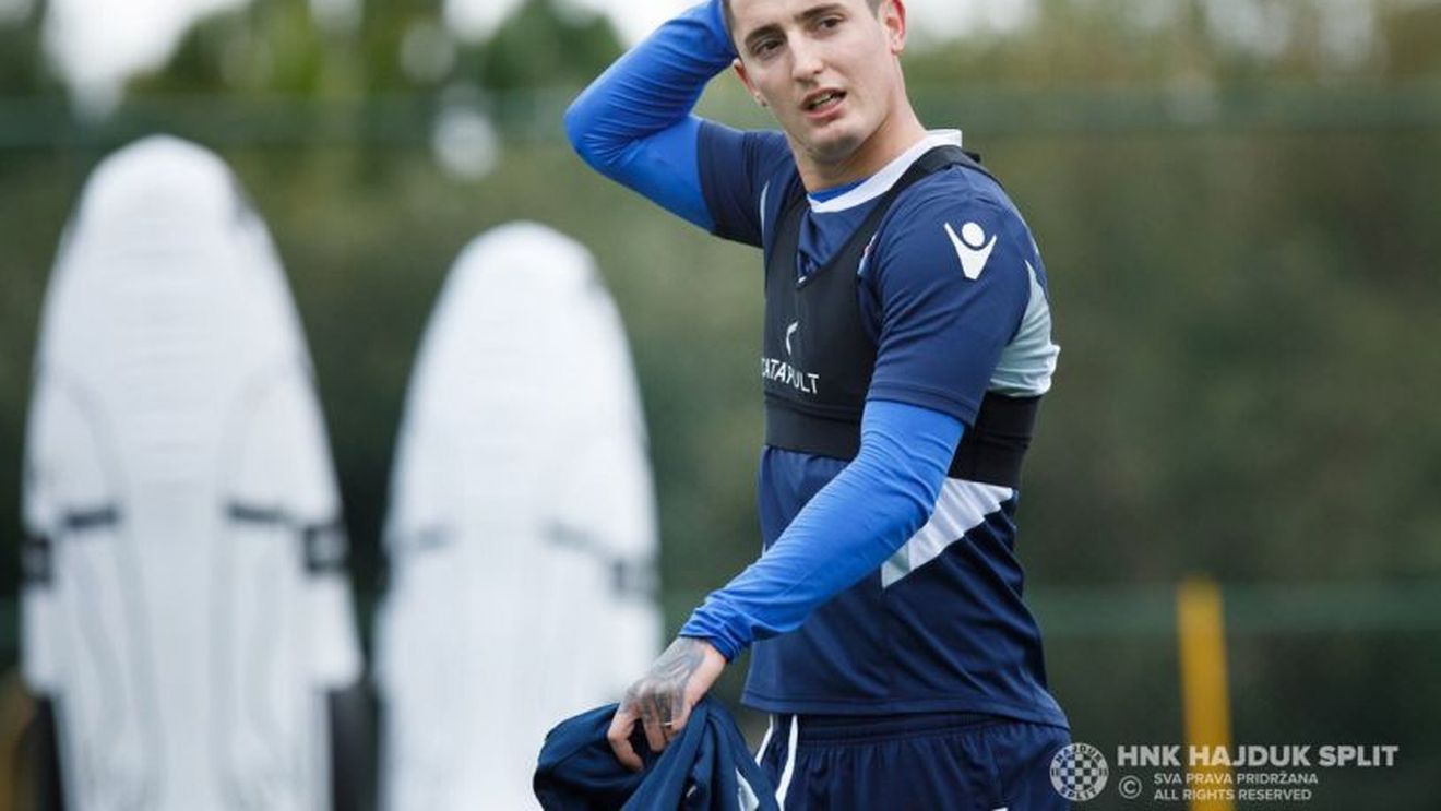 Câte kilograme are de fapt Steliano Filip? "Mi-e greu să cred că e vorba de atâtea". Fundașul a venit cu dovada | FOTO