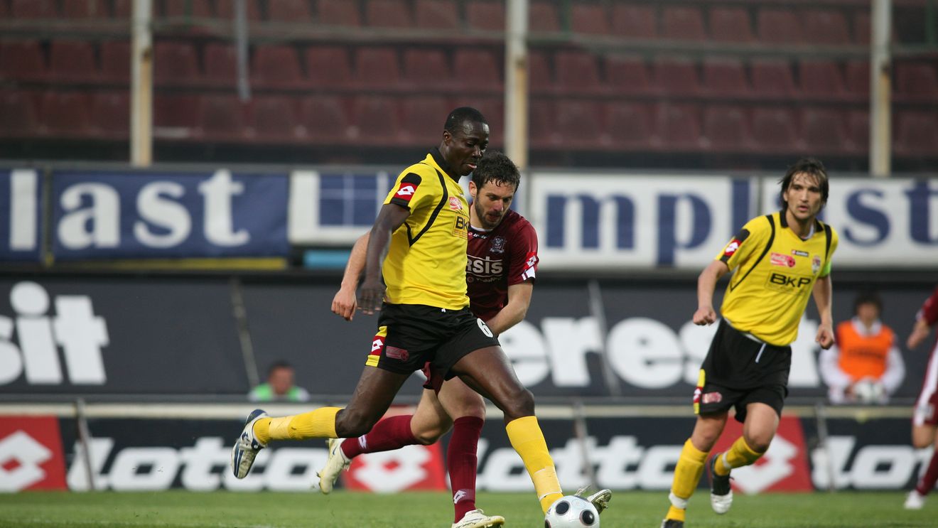 Nibombe:** "Vreau titlul"