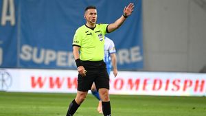 Cere o suspendare RECORD pentru arbitrii care au viciat rezultatul în Craiova – Dinamo 2-1: „Cel puțin atât să le dea!”