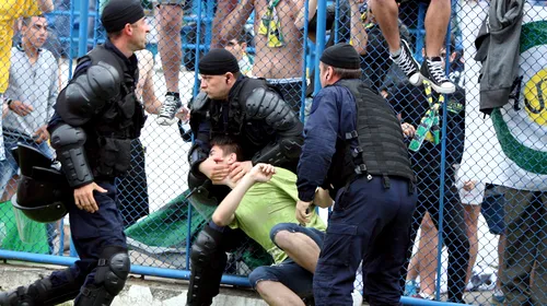 INCREDIBIL – Fani călcați în picioare la un meci din campionatul de fotbal al Poliției! Supărați că au pierdut, jandarmii din București s-au răzbunat