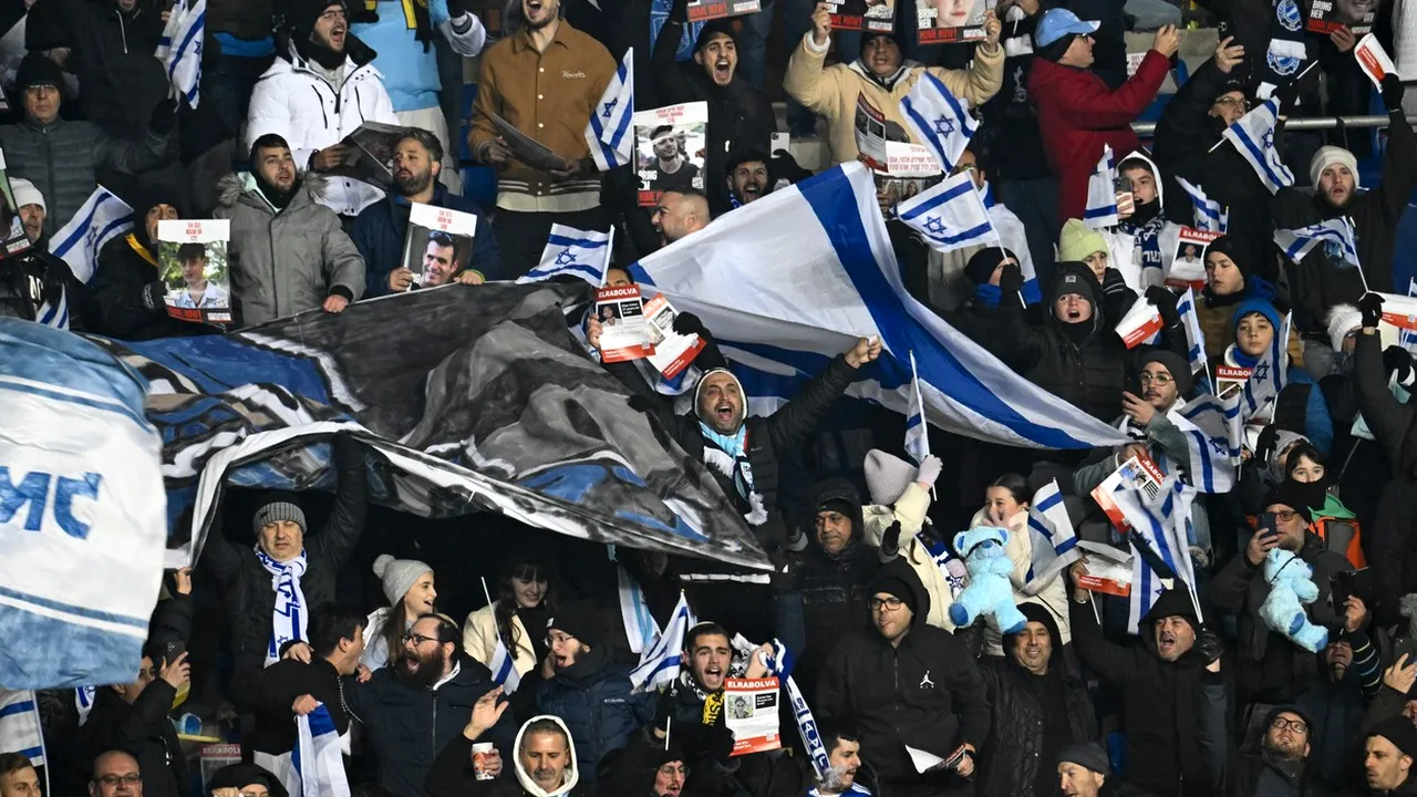 Ce nu s-a văzut la TV: ce mesaj pentru Viktor Orban s-a auzit pe stadion la meciul Israel - România